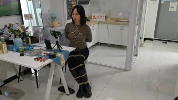 【JS】【流星客】黑色长靴女孩的龟甲束缚体验