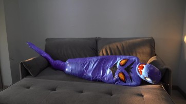 【闪闪工作室】胶带木乃伊化阿帕蛇捕捉全过程