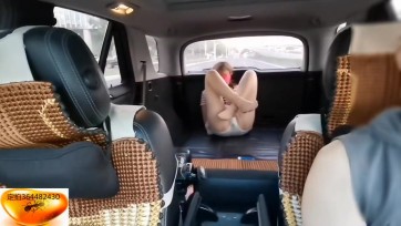 【绳舞飞扬】车内押运之炮机，押运到调教室车内提前预热了，大小炮机上阵、空调风压不住的呻吟、扭动强高、内裤上明显已经出水了