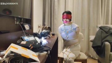 【忧郁的笨鸟】睡衣女孩的全包龟甲挣扎