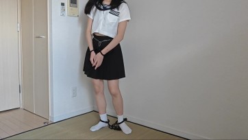 【kiki】jk白袜黑色手铐与黑铁脚镣挣扎