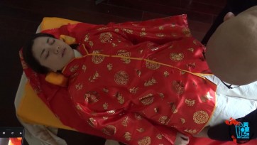 【芳草冰视】最后的归宿”验尸，玩弄，化妆等多种元素不容错过