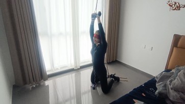 【兔兔兔TU】自娱自乐第 37 弹 黑色紧身皮衣