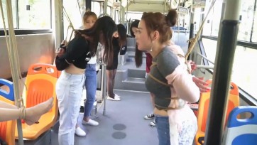 【逍遥】超豪华阵容巨作《公交大劫案下集》，一下绑了太多人，有一个人解开了绳子都不是小事。