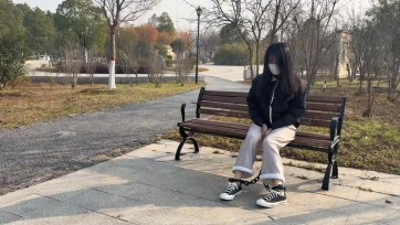 【布莱恩】匡威女孩白天公园玩镣铐-冬日里的5斤重镣